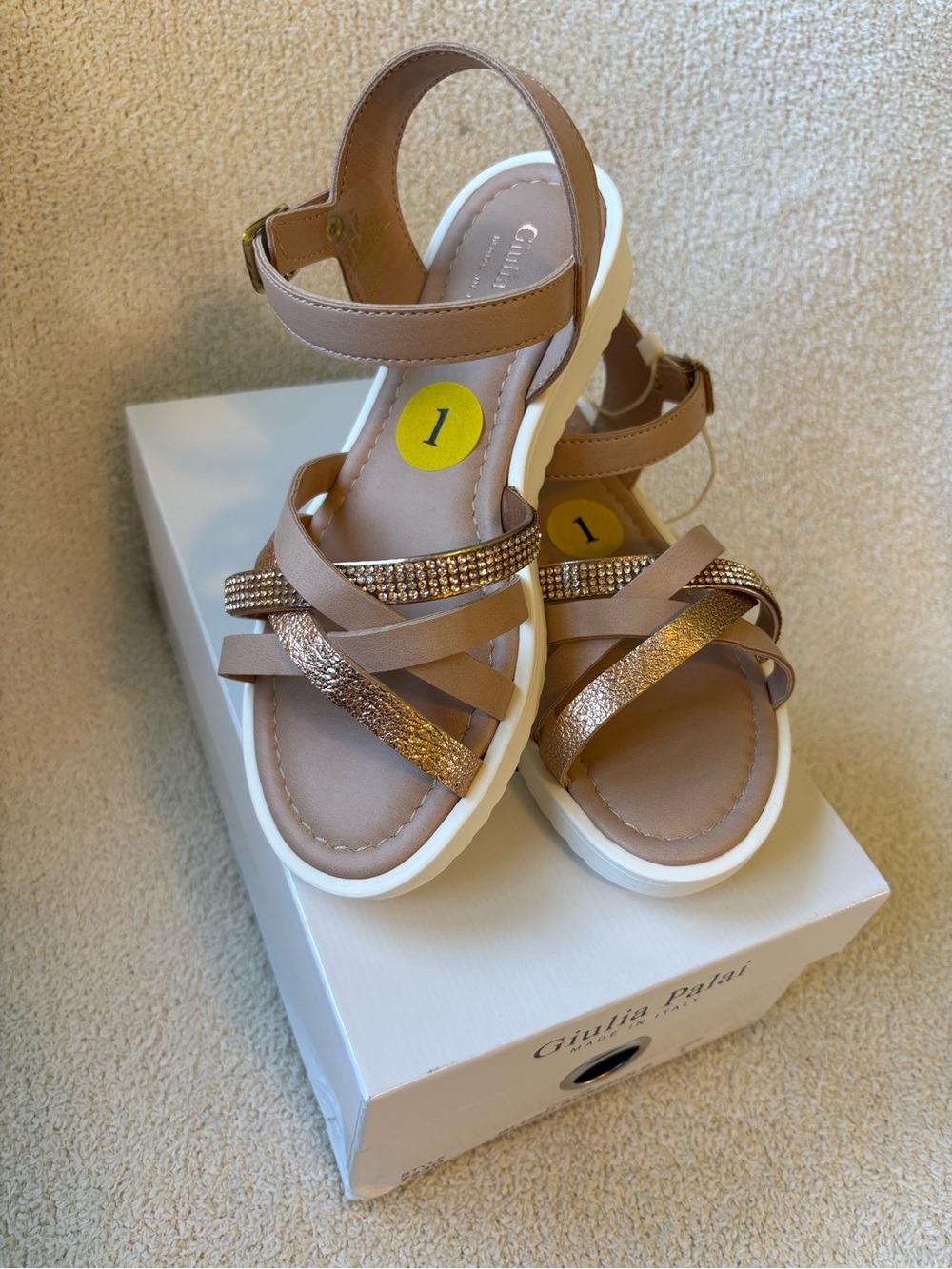 NWT Giulia Palai Girls Rose Gold Strappy Sandals Size 1